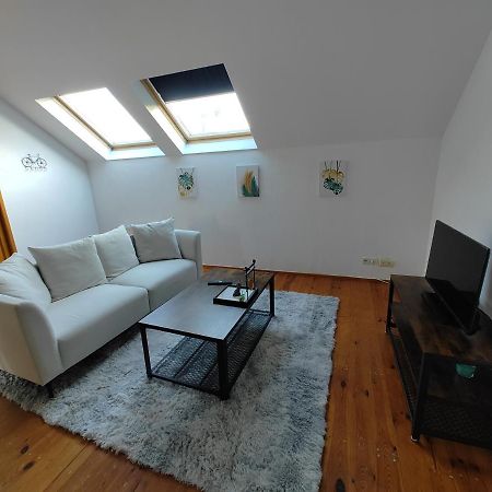 Cosy Appartement 2 Chambres Pont-de-lʼArche Kültér fotó